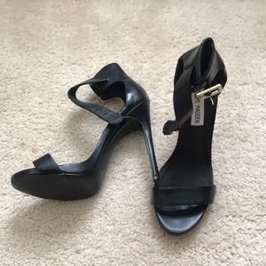 Steve Madden Marlenee Pumps
